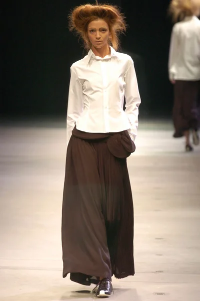 Look 3